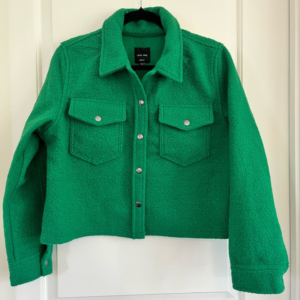 Love Tree cropped button up jacket size medium